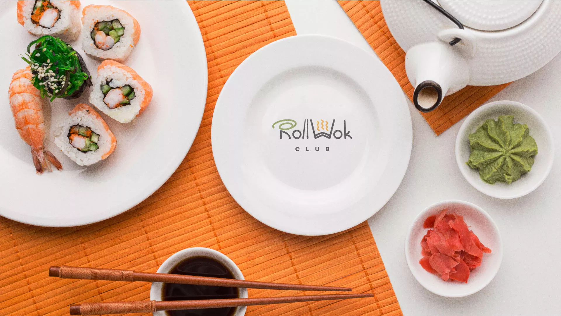 Разработка логотипа и фирменного стиля суши-бара «Roll Wok Club» в Ермолино